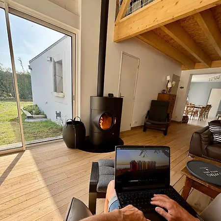 Maison De Charme First D'aromm - Plages, Centre Ville, Phare De Chassiron - Calme, Jardin Clos, Terrasse * Saint-Denis-dʼOléron