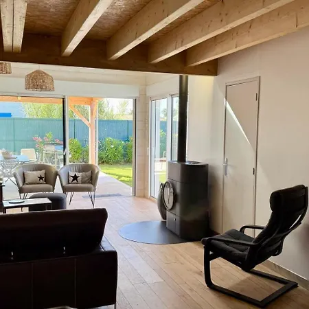 Hébergement de vacances Maison De Charme First D'aromm - Plages, Centre Ville, Phare De Chassiron - Calme, Jardin Clos, Terrasse