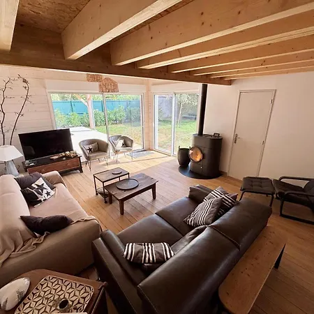 Maison De Charme First D'aromm - Plages, Centre Ville, Phare De Chassiron - Calme, Jardin Clos, Terrasse Hébergement de vacances Saint-Denis-dʼOléron