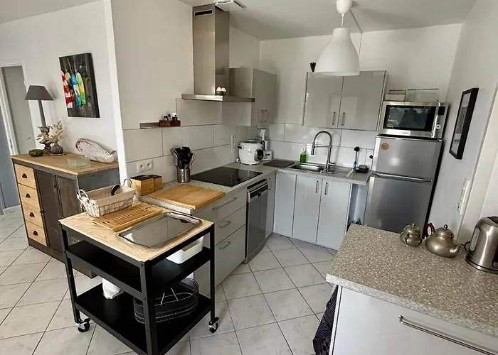 Maison De Charme First D'aromm - Plages, Centre Ville, Phare De Chassiron - Calme, Jardin Clos, Terrasse * Saint-Denis-d'Oleron